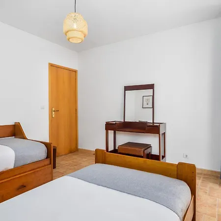 Bright 3bdr Vilamoura Retreat Flat By Lovelystay *