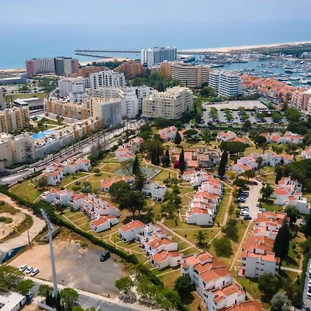 Bright 3bdr Vilamoura Retreat Flat By Lovelystay كوارتيرا