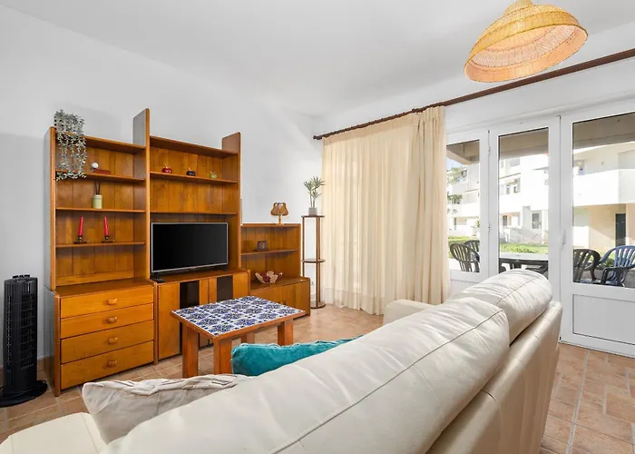 Bright 3bdr Vilamoura Retreat Flat By Lovelystay Lägenhet