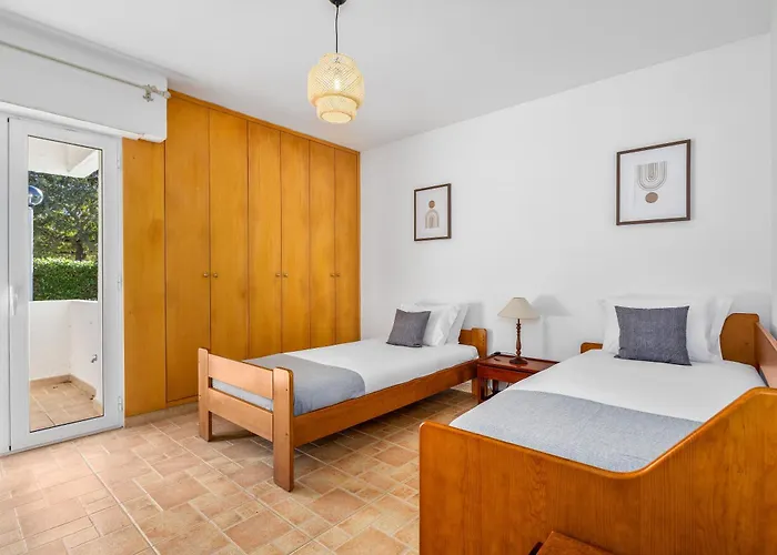 Bright 3bdr Vilamoura Retreat Flat By Lovelystay *