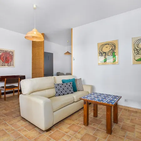 Bright 3bdr Vilamoura Retreat Flat By Lovelystay